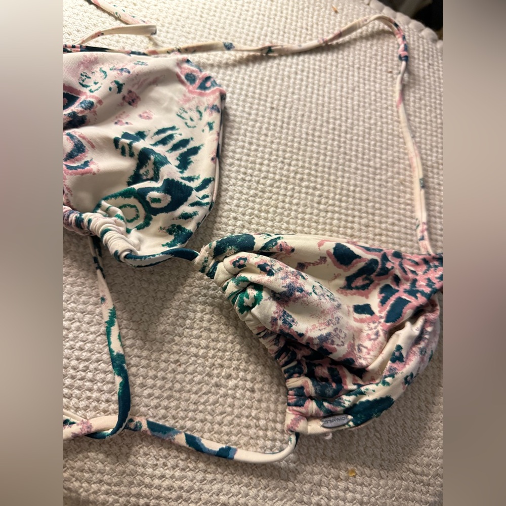 O’Neill bikini top large